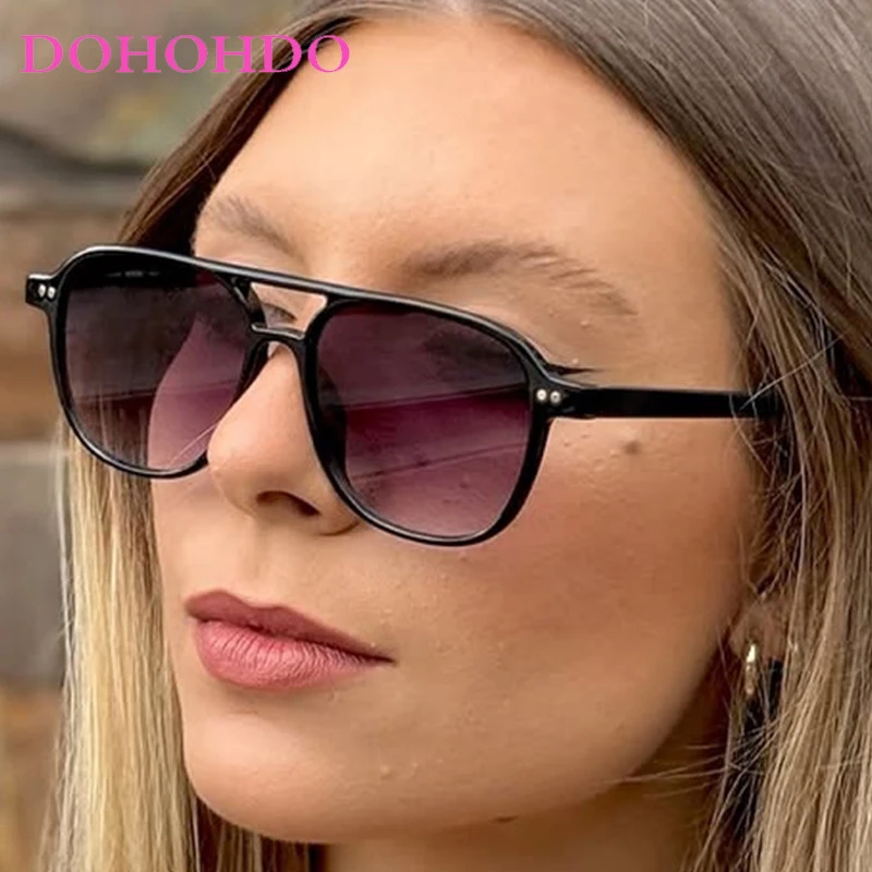 

Vintage Designer Rivets Pilot Sunglasses Women Men Classic Trendy Shades Driving Shades Traveling Eyewear UV400 Lentes De Sol