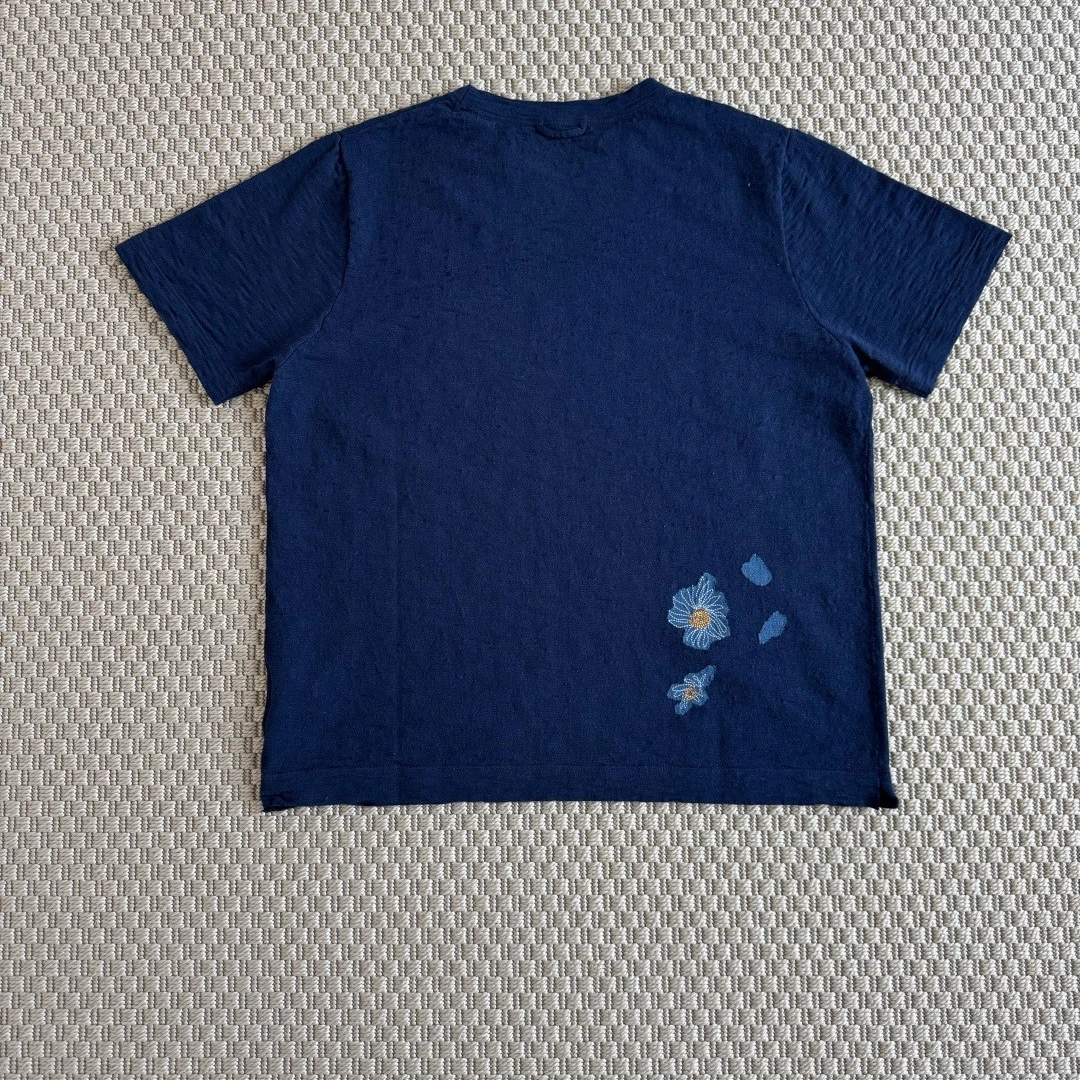 เสื้อยืดแขนสั้นคอกลมผ้าฝ้ายลาย - Embroidery Artist บทวิจารณ์และราคา