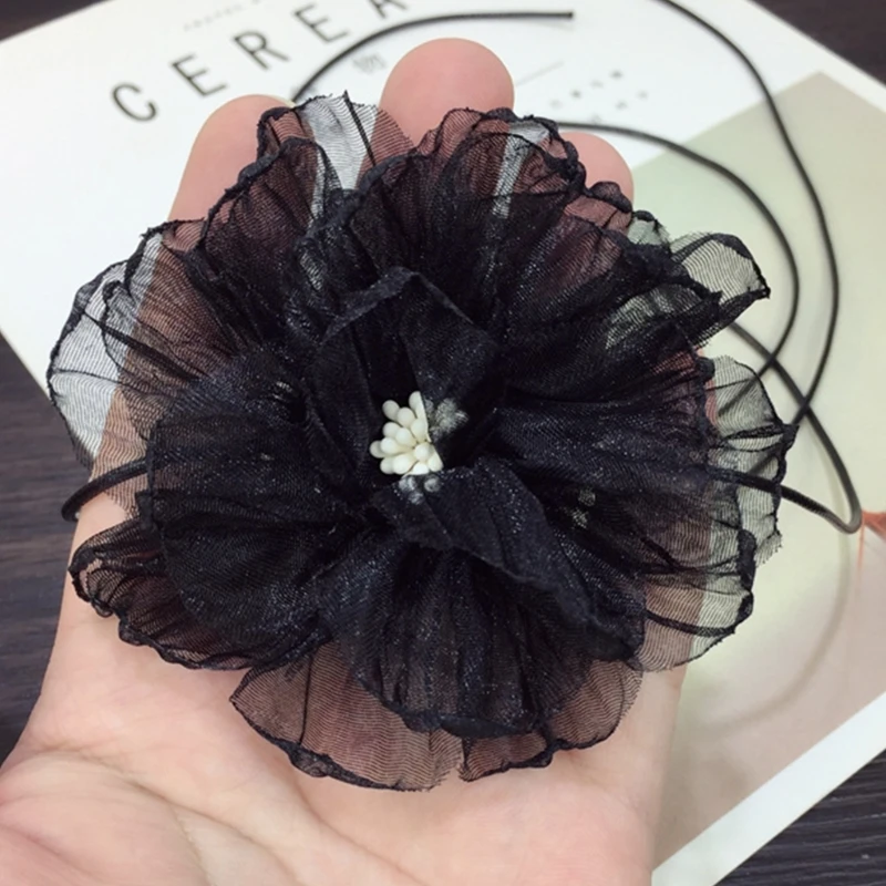 

Exaggerated Yarn Flower Pendant Short Choker Necklace for Women Black Choker