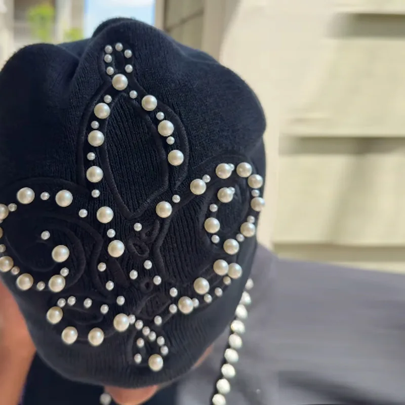 

Beaded Knitted Hat with Pearl, Thickened Hoodie, Warm Hat, Autumn and Winter