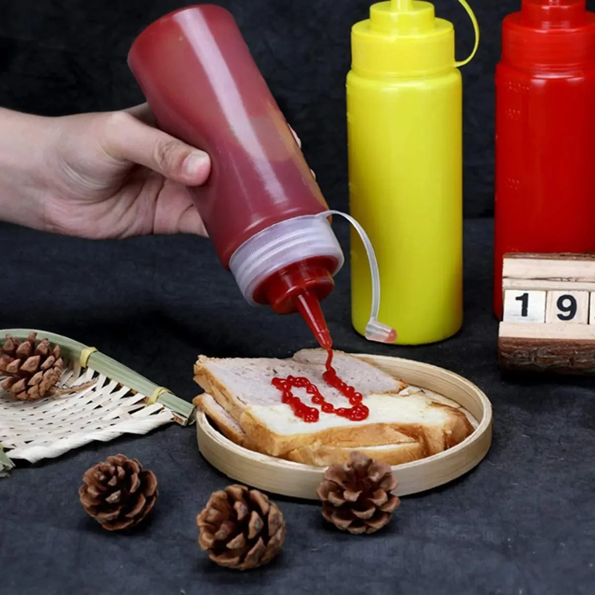 480ml Food Grade Squeeze Bottles Condiment Dispenser Ketchup Mustard Mayo Hot Salad Sauce Olive Oil Bottles Kitchen Gadgets