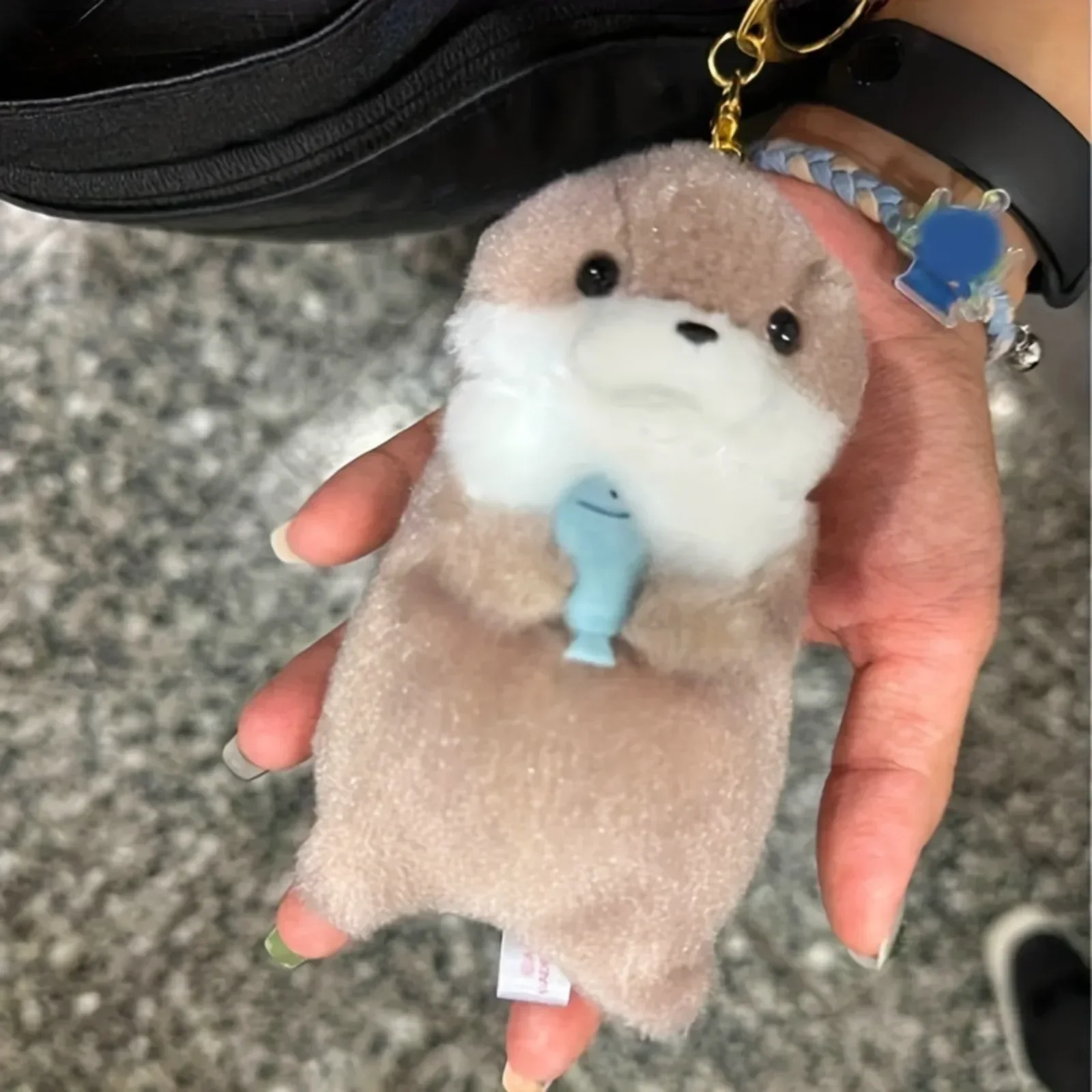 

1/2Pcs Cute Plush Otters Holding Fish Stuffed Animal Soft Keychain for Kids Bag, Purse, Backpack, Handbag