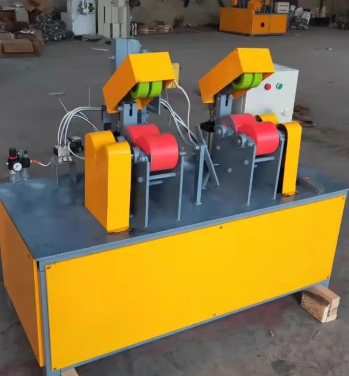 New Automatic Steel Pipe Welding Robot / Carbon Steel Welding Machine Carbon-Dioxide Arc Welding Labor Saving Pneumatic Control