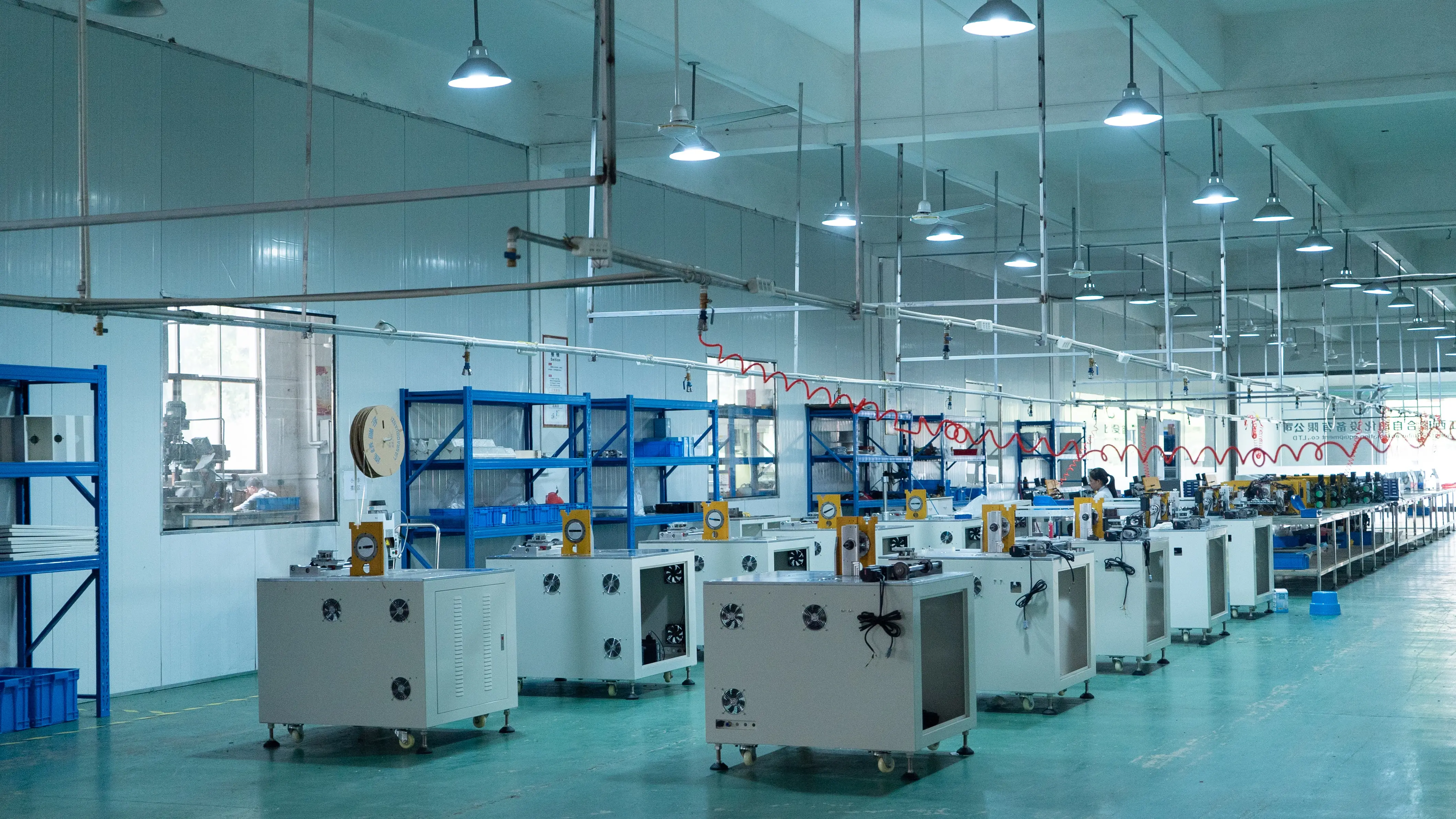 الشركة المصنعة لقطع الأسلاك الأوسط وتجريد قطع الكابلات الأوتوماتيكية #4