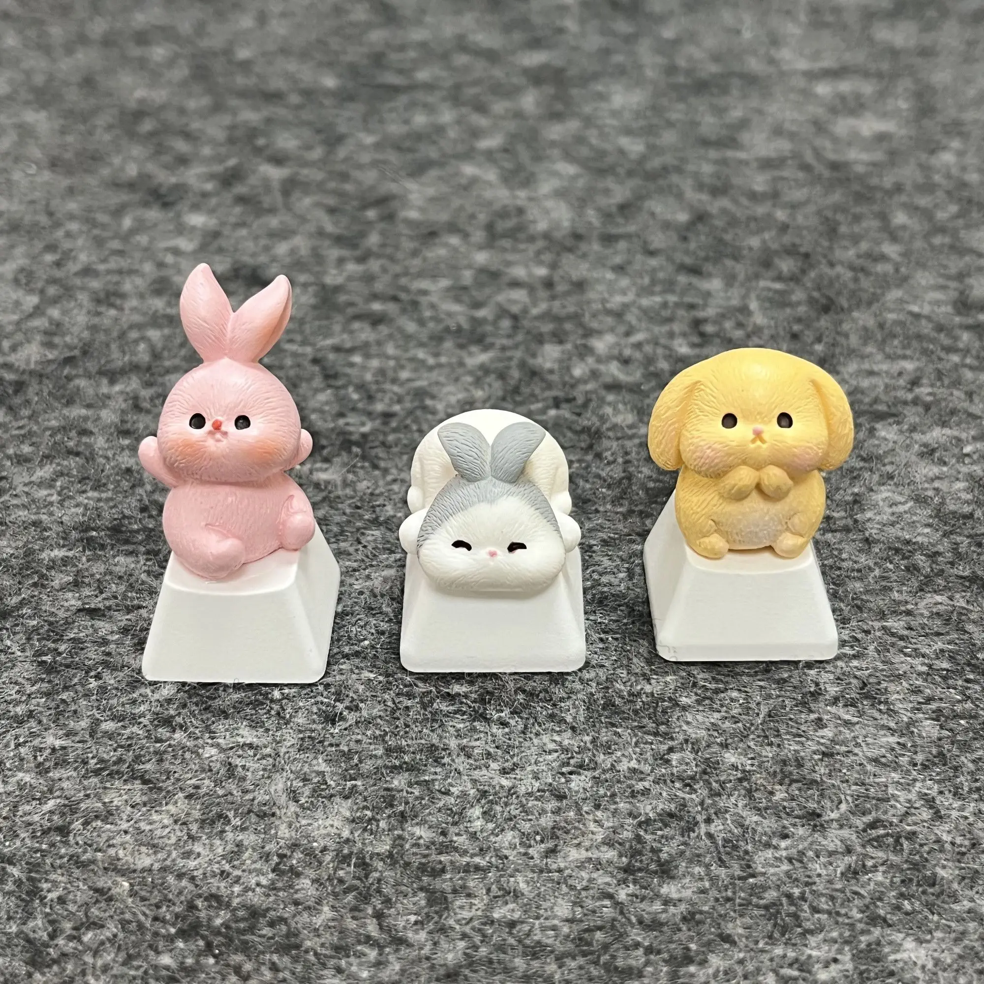 DIY Cute Bunny Resin Keycaps for Mechanical Keyboard Cross Axis Single Keycap Decoration Gift