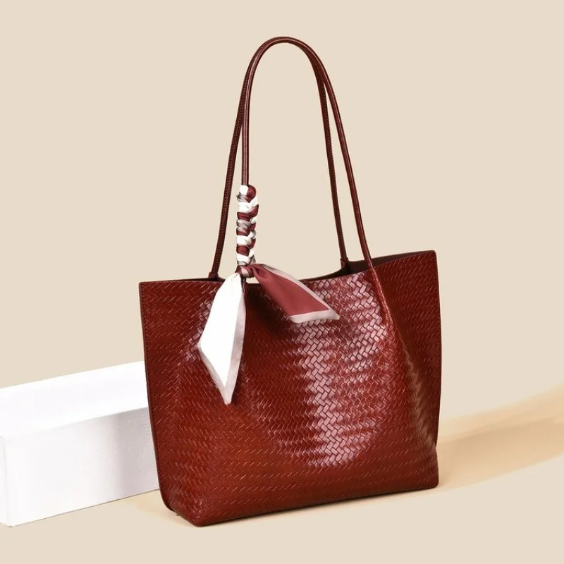 

Stylish Commuter Messenger Bag For Women Durable Leather Crossbody Bag Practical Elegant