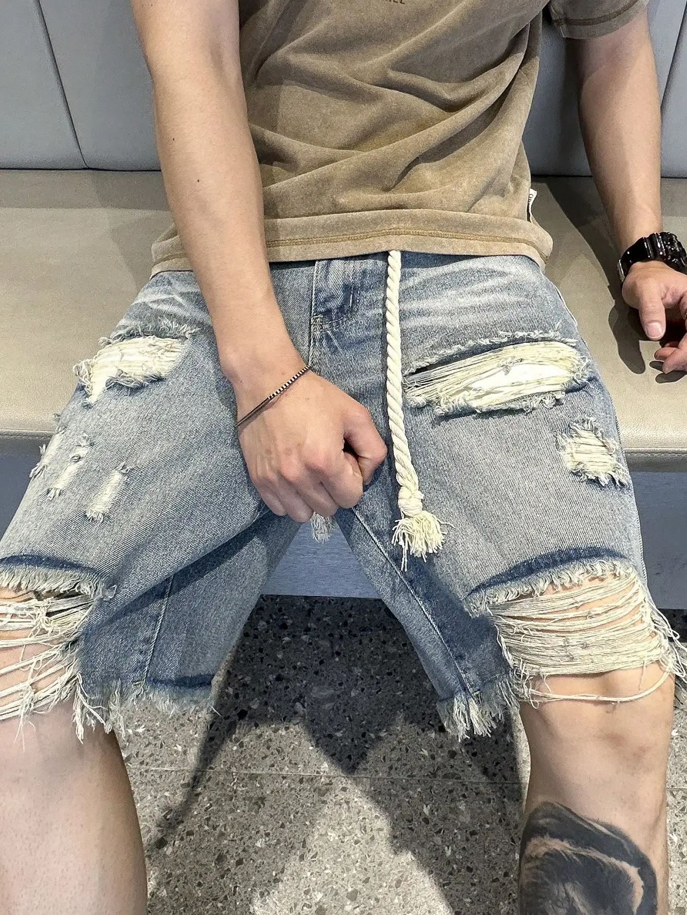 Men Summer Stretchy Denim Shorts Jeans for Men Streetwear Style Ripped Denim Shorts with High Stretch Knee Baggy Comfort Pants