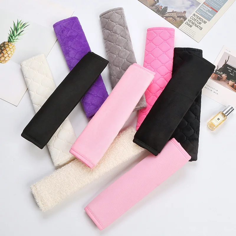 

Car shoulder cover Car supplies Simple ice silk Plush Soft and comfortable fabric Convenient seat belt protective cover