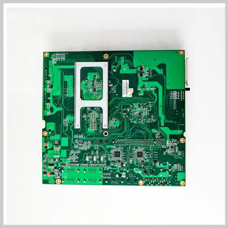 ADVANTECH PCM-8201 REV.A1 اللوحة الأم للتحكم الصناعي 19AK820101 وحدة المعالجة المركزية اختبار اللوحة الأم الطبية