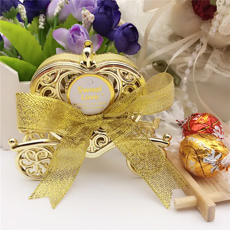 Creative acrylic European style gift box with personalized golden pumpkin carriage new product, candy box