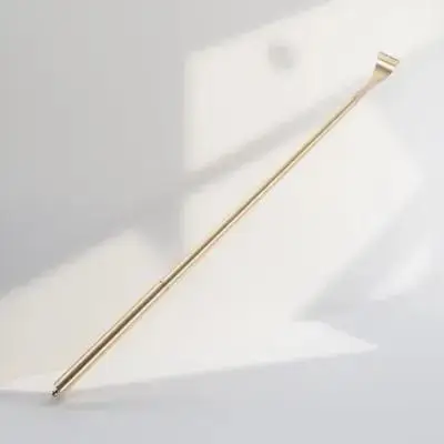 مقبض طويل النحاس الظهر هرش المعادن حكة أداة الإغاثة للرجال النساء كبار السن دائم خدش مدلك المحمولة خمر دليل