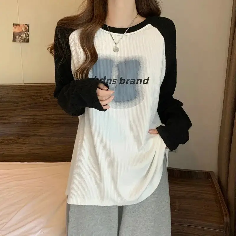 Long Sleeved Printing Letter T-shirt Women\'s Autumn and Winter Loose Fitting and Slimming Bottoming Shirtversatile Casual Top