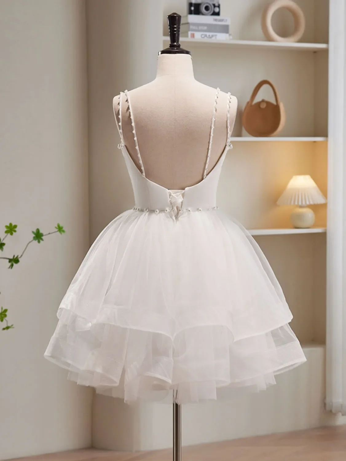 Luxury Short beaded Pearl Satin V-neck Wedding dress A-line Italian Spaghetti strap tulle lace up after bridal party ball dress