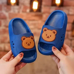 Zapatillas de oso de dibujos animados para niños, zapatillas de Interior de playa de verano, zapatos bonitos para niñas, zapatillas suaves antideslizantes para el hogar para bebés