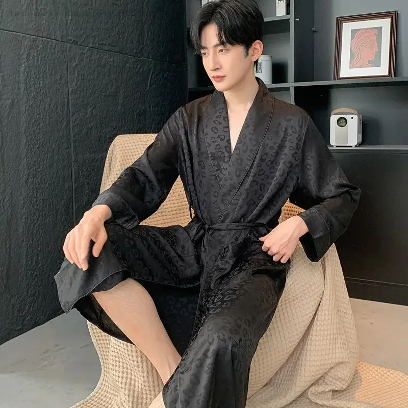 

Men's Satin Leopard Print Robe Sleepwear 2025 Spring Autumn Male Sleeping Gown Bathrobe Kimono Intimate Lingerie Homewear Pajama