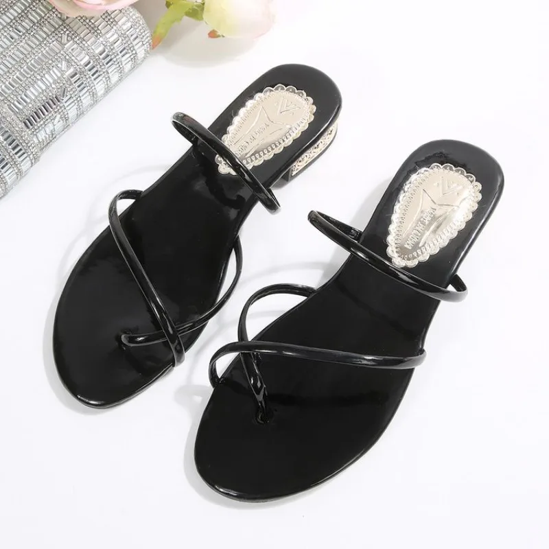 

Минималистичные черные сандалии-шлепанцы в этническом стиле с бриллиантовой отделкой, новинка 2026 года, на низком каблуке, для мам, летние, для улицы и путешествий