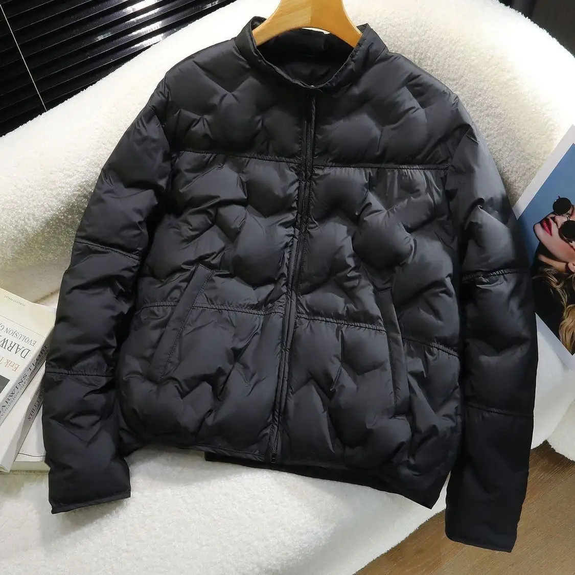 Autumn and Winter New Women's Down Jacket Round Neck Commuter Casual Light Jacket