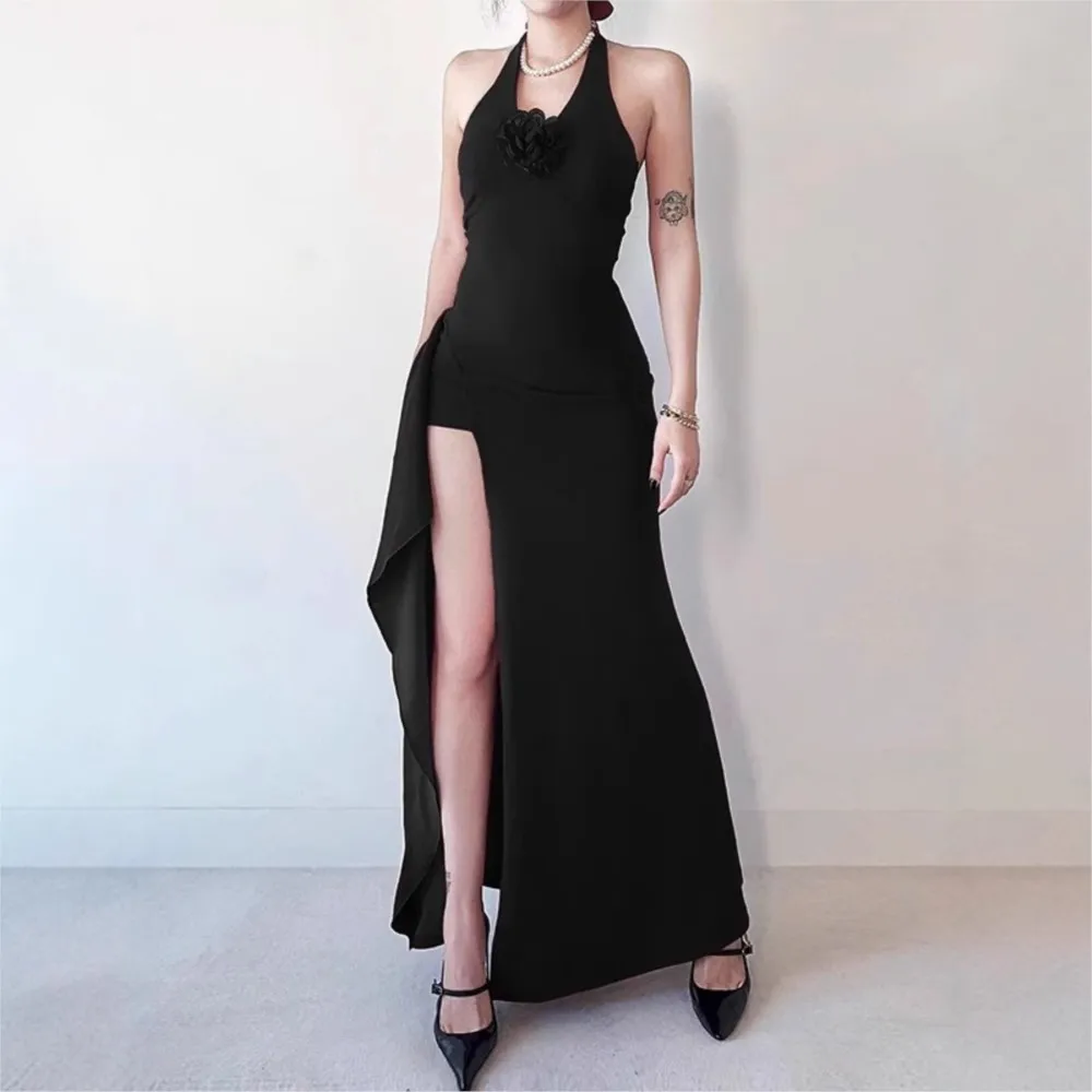 Dresses 2025 Woman Halter Neck Leace-up Backless Slim Solid Color Slit Elegant Temperament Trendy Fashion 3d Flowers Hot Style