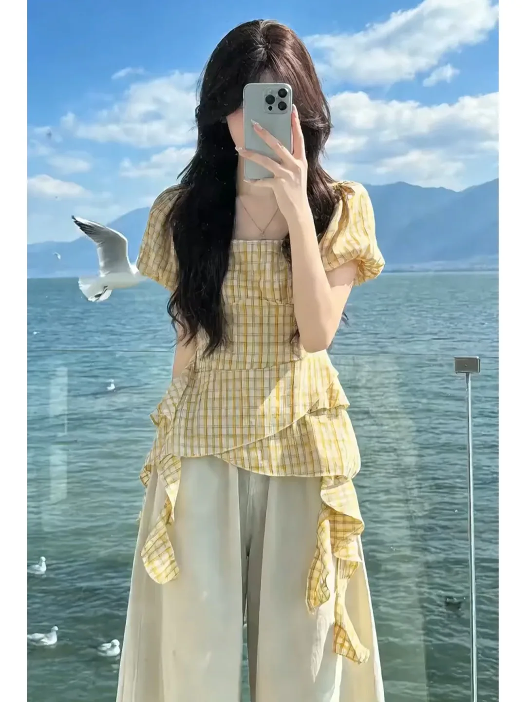 

Fashionable Yellow Plaid Bubble Sleeve Square Collar Women's Summer Shirt Irregular Hem Design Overhead Polyester Fiber