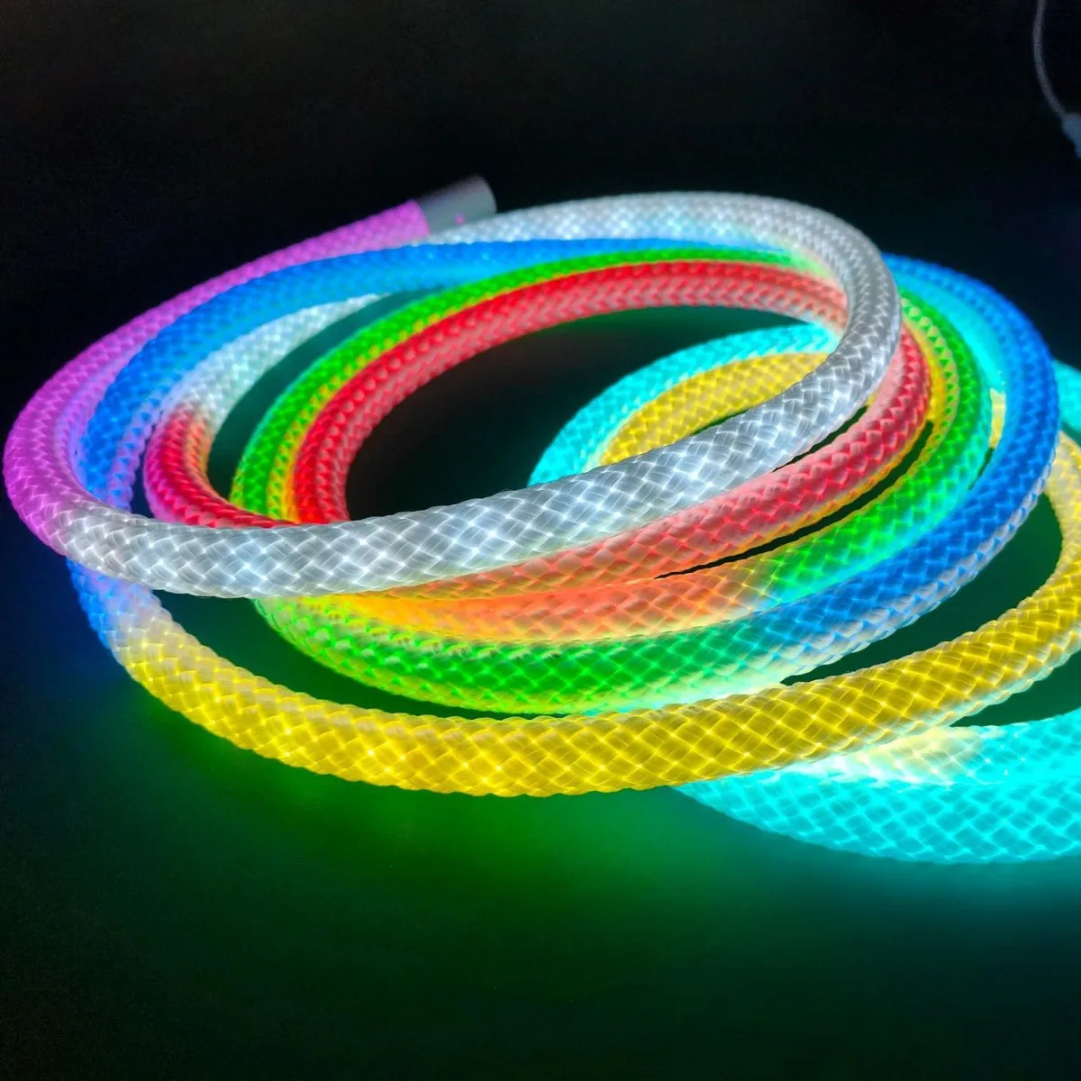 スマートアプリ制御360度ラウンドネオンledストリップライト、usb-rgbic多色フレキシブルライトリボン、寝室やゲームルームの装飾に