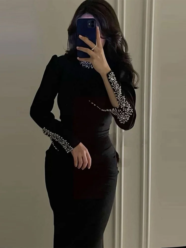 

Sexy Turtleneck Long Sleeves Diamonds Bandage Dress Women Black Red Beaded Crystal Bodycon Dresses Evening Party Club Gowns