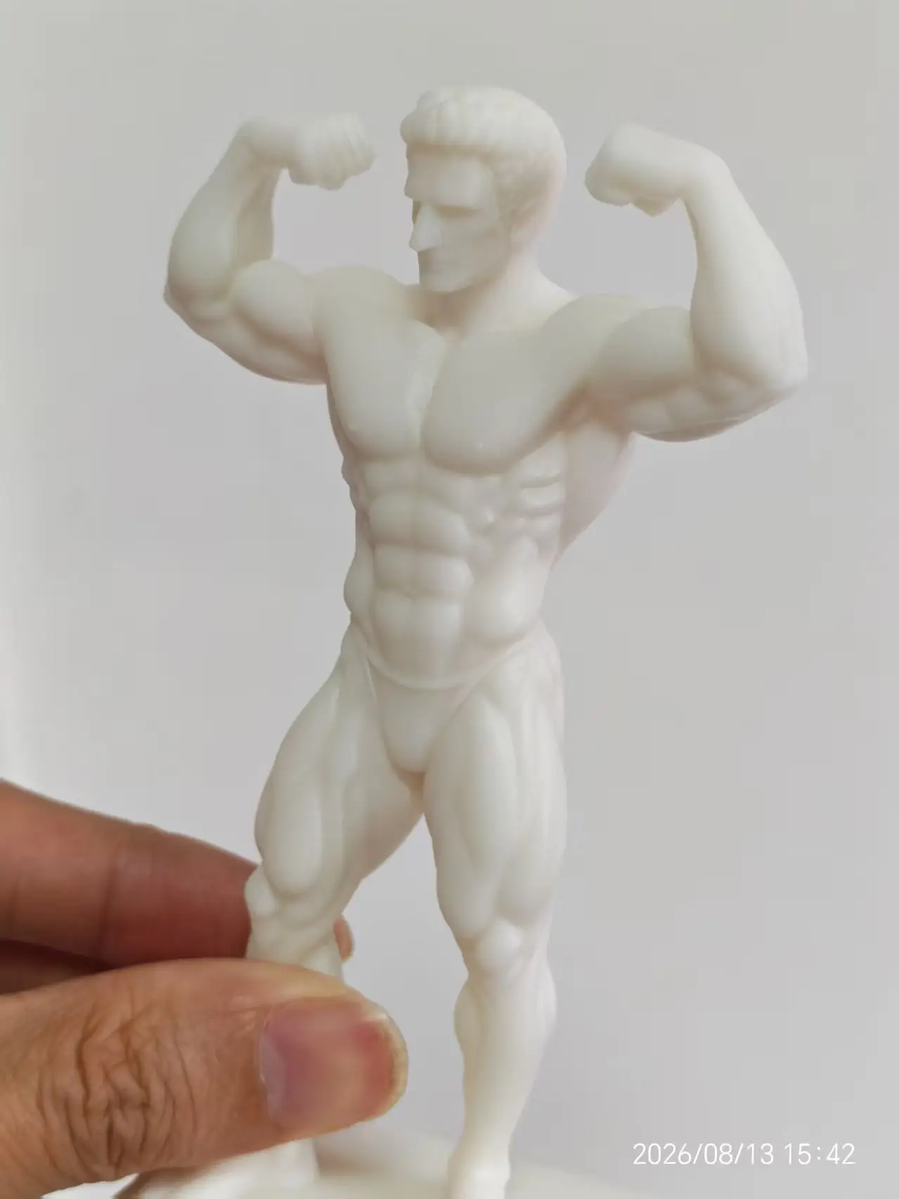 European-Style Retro Bodybuilding Muscular Man Sculpture Figurine And Action Figure - Gym Table Assembly Model