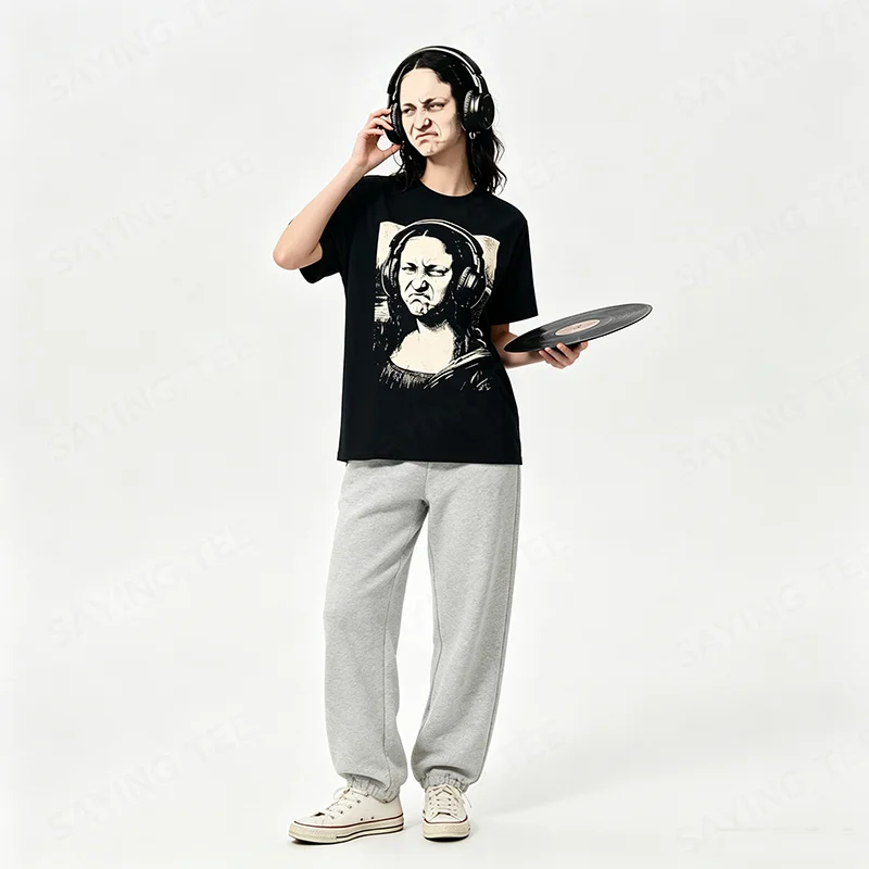 Mona Lisa Bass Face Lustiges T-Shirt für Musikliebhaber DJs Produzenten Y2k Artwork Bass Player Streetwear Kleidung Personalisiertes Konzert-T-Shirt – Detail 5