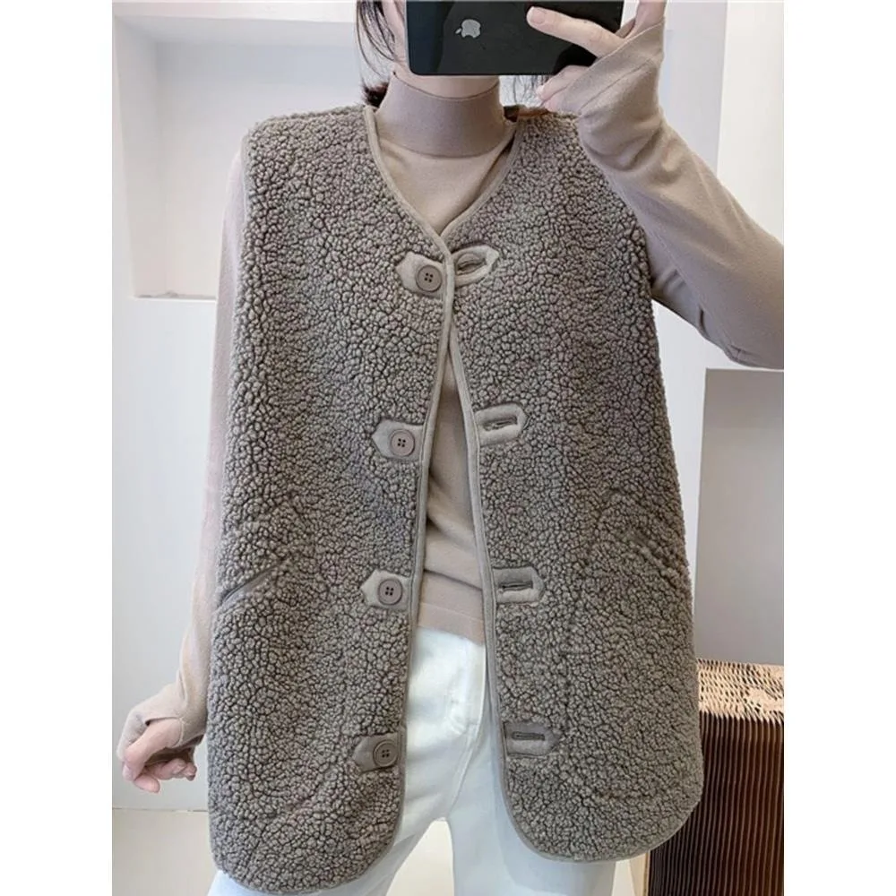 

2026 Autumn Winter Women Vest Jacket New Imitation Lamb Fur Integrated Loose Korean Sleeveless Vest Coat Female Waistcoat Tops