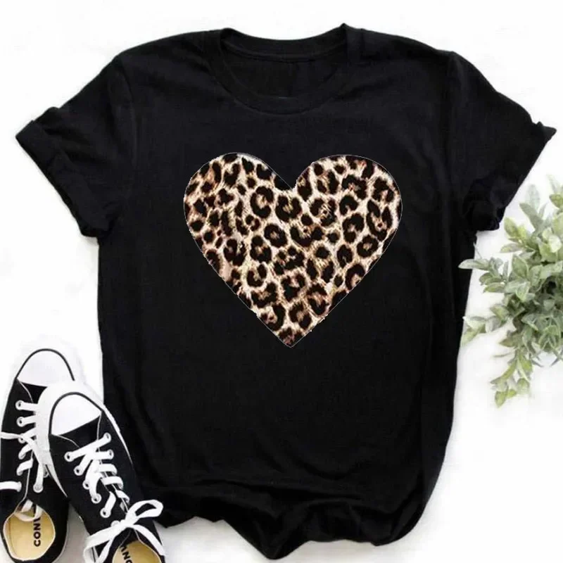Camiseta con estampado de corazón de amor de leopardo para mujer, camiseta negra, Camiseta estampada de manga corta para mujer, camisetas informales para mujer