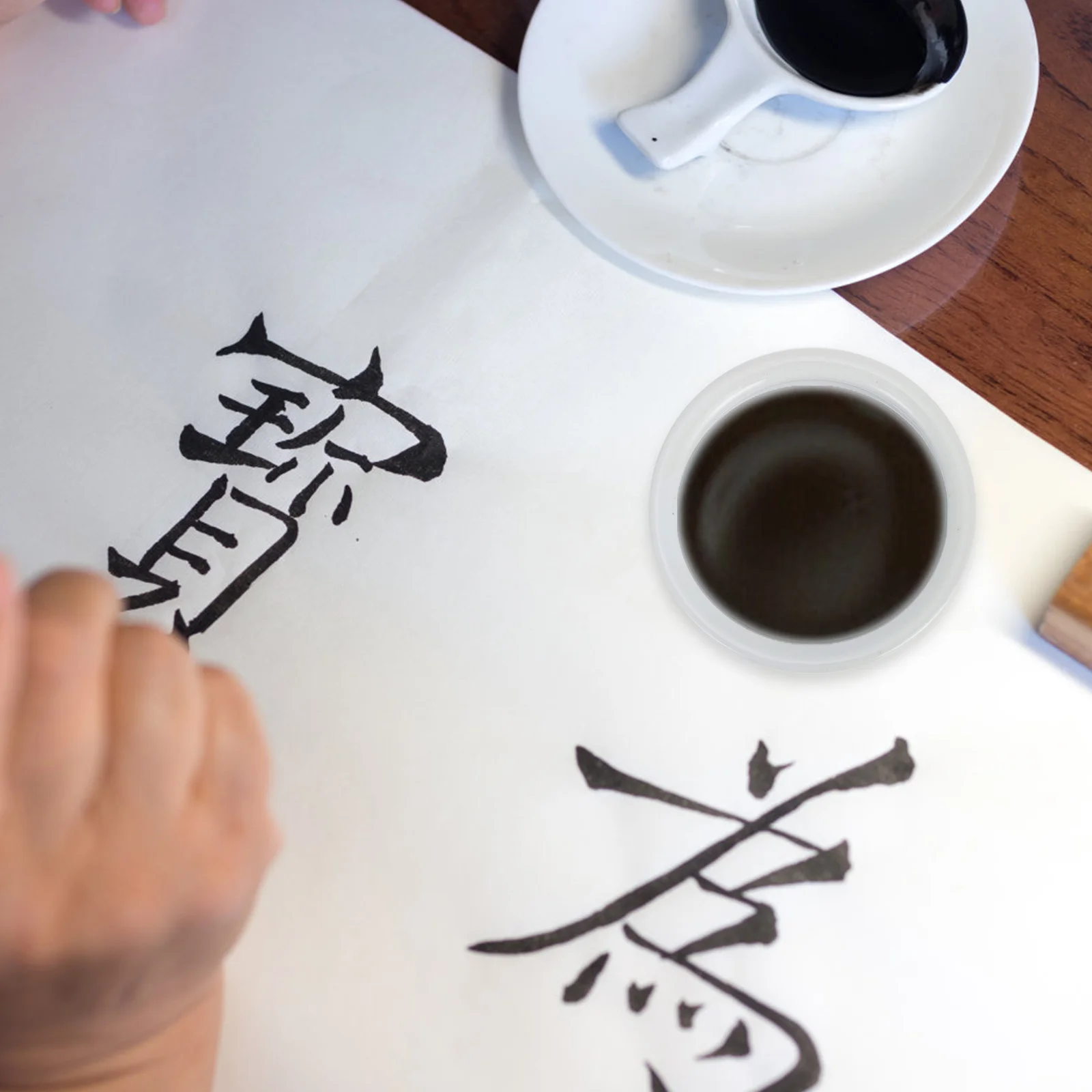 

1Pcs Ceramic Ink Dish Blue and White Porcelain Multi-Functional Ink Tray for Calligraphy Painting Brush Pen Holder Home Use