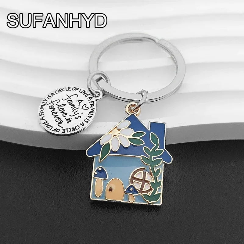 Lovely Family Keychain House Key Ring Cute Cabin Keychains for Women Gift for Family Member