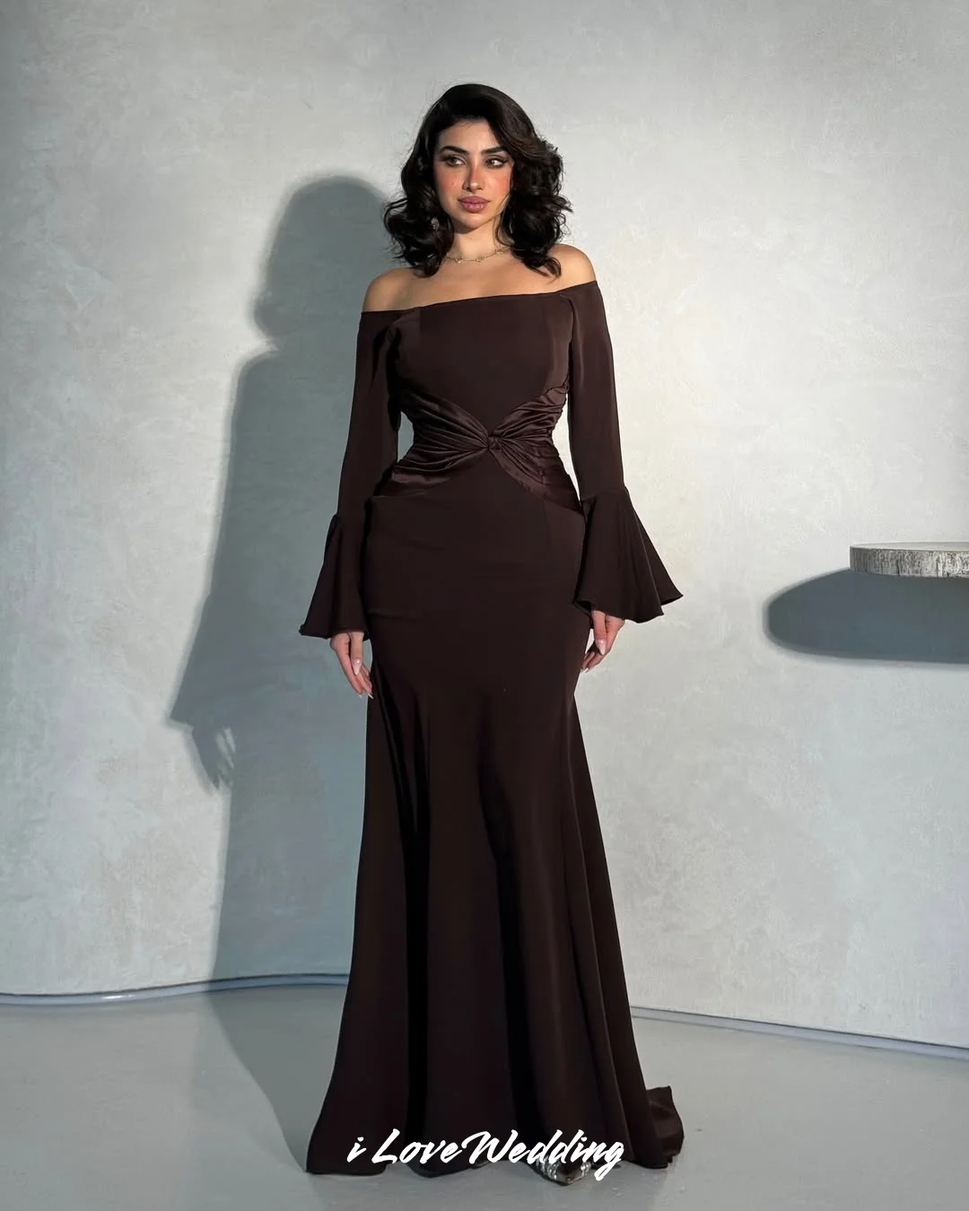 

Off the Shoulder Prom Dresses 2025 Satin Long Sleeve Strapless Mermaid Floor-Length Sweep Train Wedding Party Dress Customized