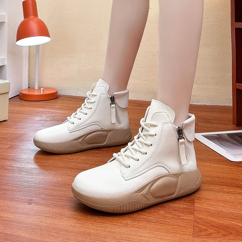 두꺼운 밑창 캐주얼 여성 스니커즈 라운드 토 얕은 입구 소프트 스윙 힐 바스켓 샌들 신상 가을