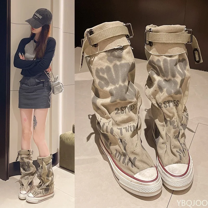 2026 New Retro Flat Graffiti Sexy Trendy Large Medium Boots Fashionable Street Designer Women's Round Head Stacked Boots Zapatos