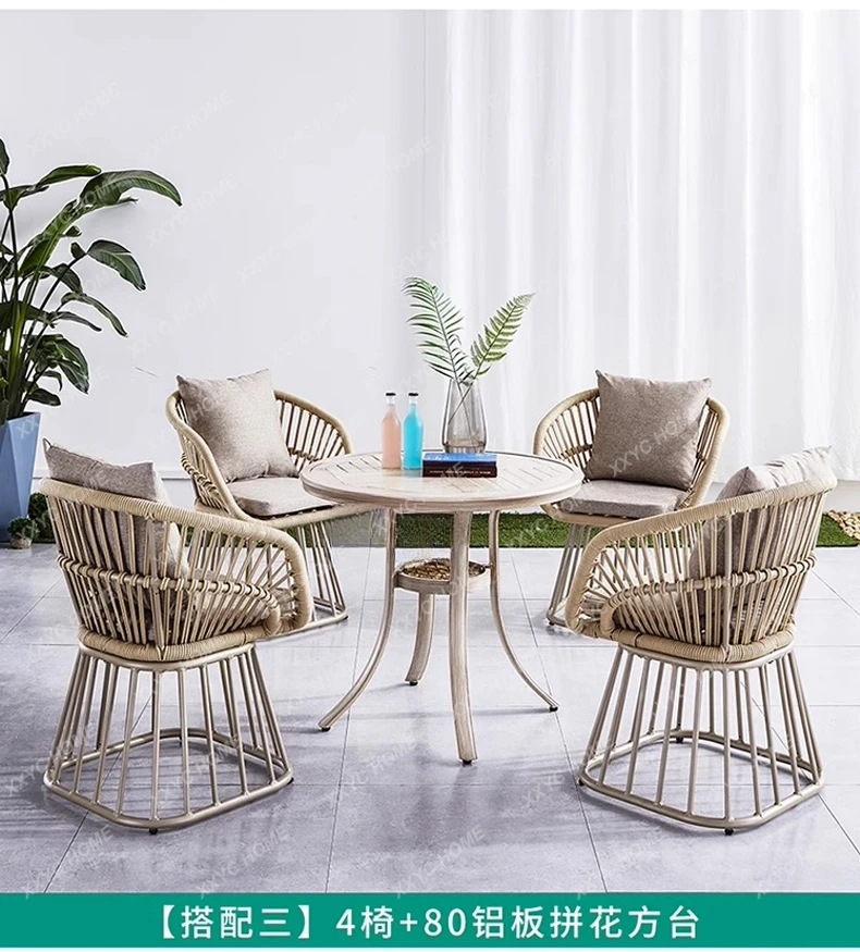 

Комплект уличной мебели для отдыха на открытом воздухе: один стол и четыре стула, для патио, балкона, отеля