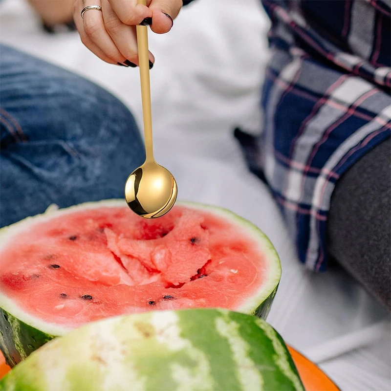 6 عبوات من ملاعق القهوة المصنوعة من الفولاذ المقاوم للصدأ وملاعق الحلوى بمقبض طويل وملعقة شاي ذهبية اللون ومغرفة اثارة لكعكة الآيس كريم