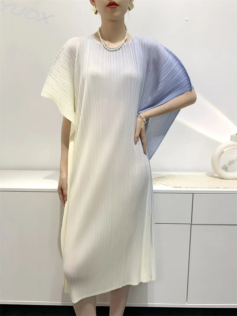 

High Quality Miyake Woman Dress Gradient Digital Print 2023 Summer Loose Large Size Pleated Skirt Mid-length Solid Color Skirt