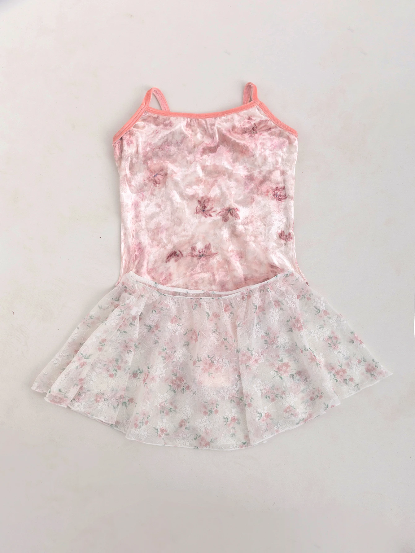 

Комплект танцевальной одежды для девочек из 2 предметов с купальником с цветочным узором + сетчатая юбка с цветочным принтом, подходящая для танцев, черлидинга, танцевальных тренировок, зала