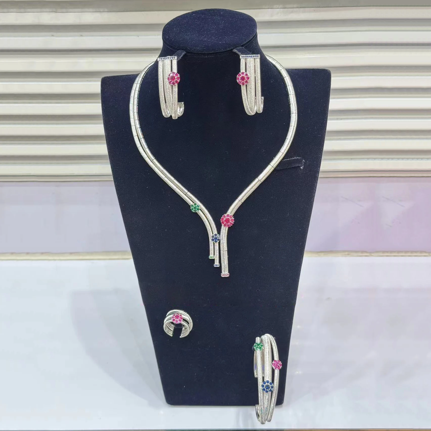 High Quality Gorgeous American Brass Stone Cubic Zirconia Crystal Necklace Bracelet Earring Ring Wedding Bride Jewelry Sets