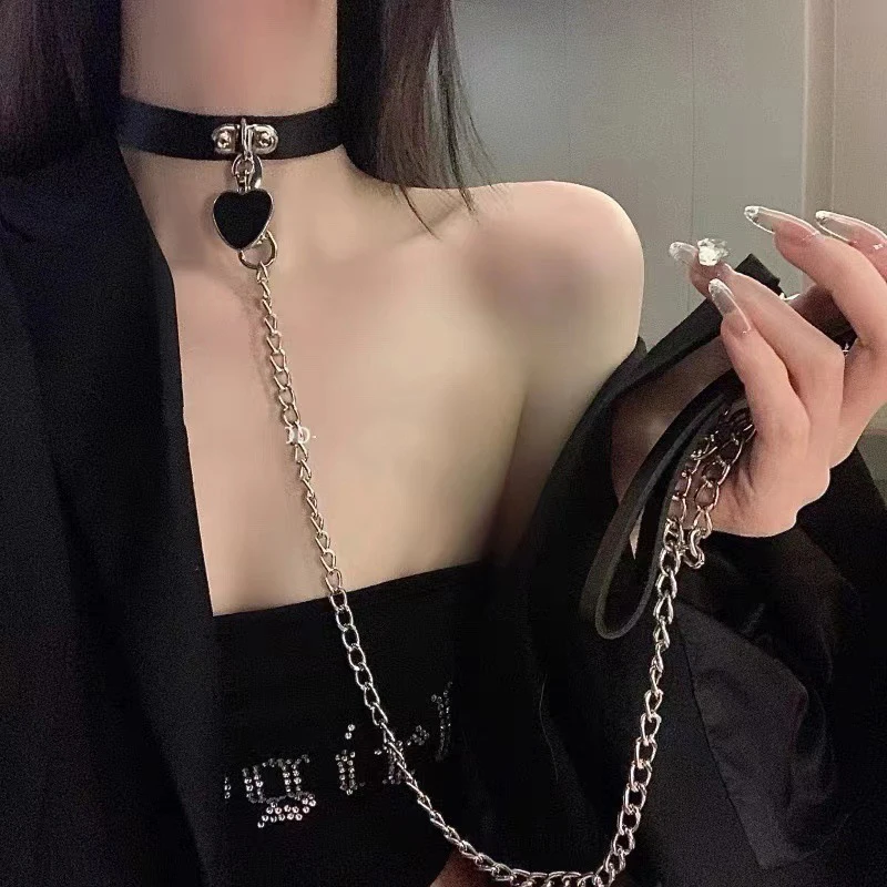 Sexy Handmade Leather Neck Collar Choker with O-ring and Chain Leash Adjustable Roleplay Accessory Love Necklace for Couples