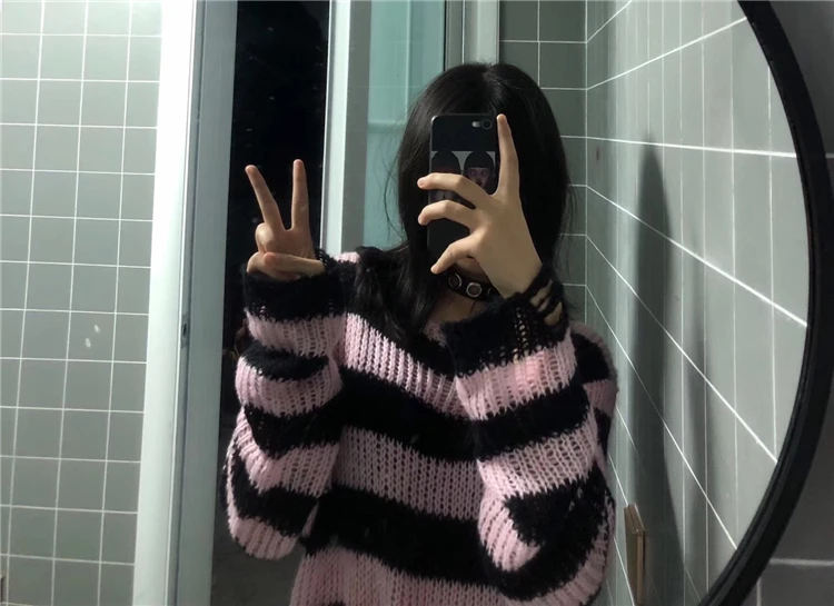 Pink Striped Gothi Sweaters Women Ripped Holes Loose Knitted Pullover Frayed Fairy Grunge Jumpers New Emo Streetwear Lolita