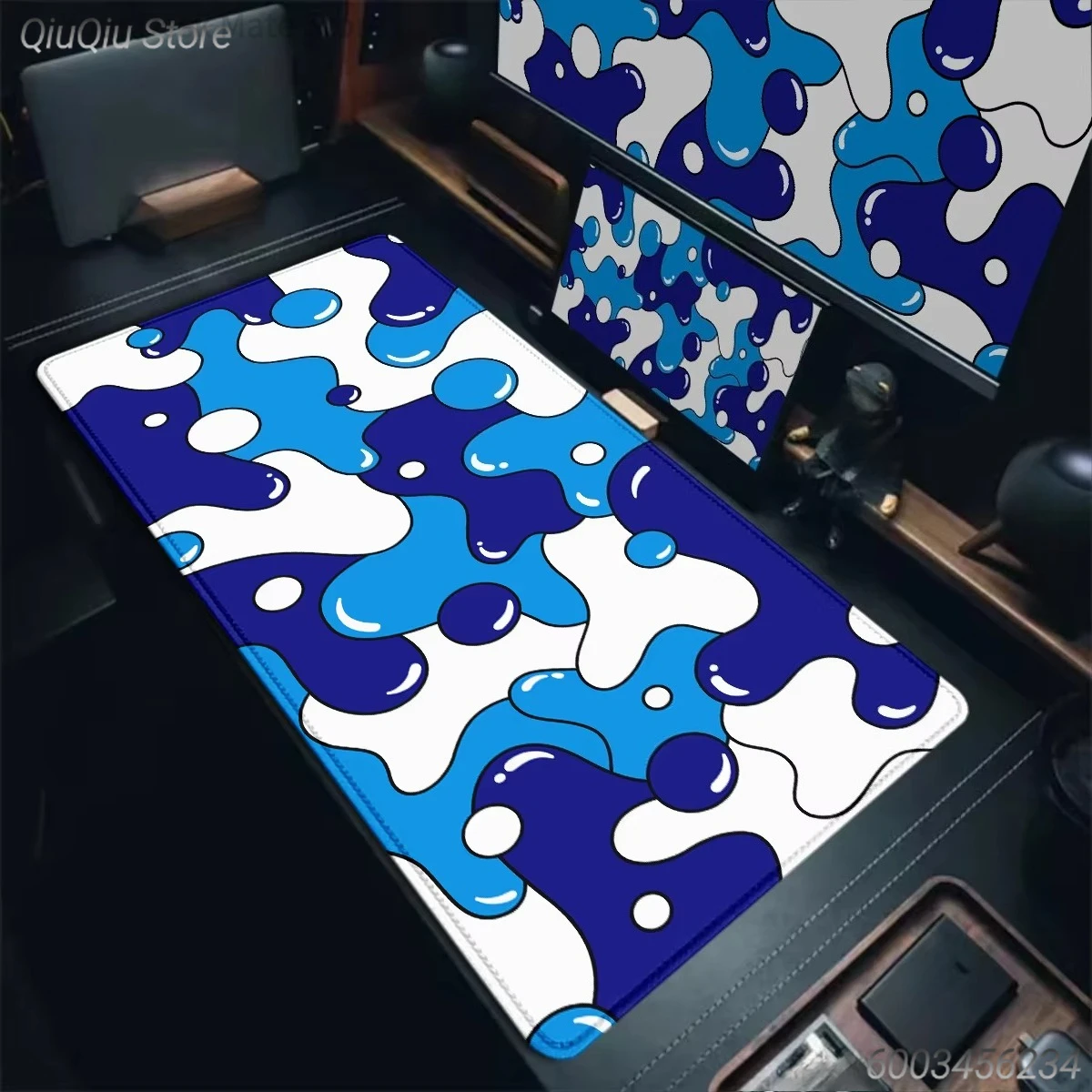 1 Stück Blaues Camo-Flüssigdruck-Mauspad mit genähten Kanten, großes rutschfestes Gaming-Mauspad, Schreibtischunterlage
