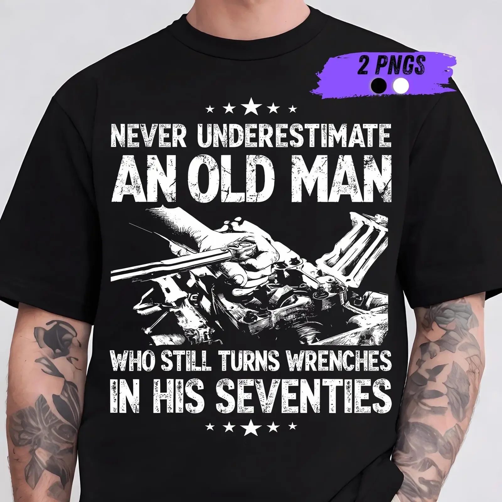 Never Underestimate An Old Man Turns Wrenches In Seventies Funny Mechanic Grandpa Birthday T Shirt vintage Washed Comfortable