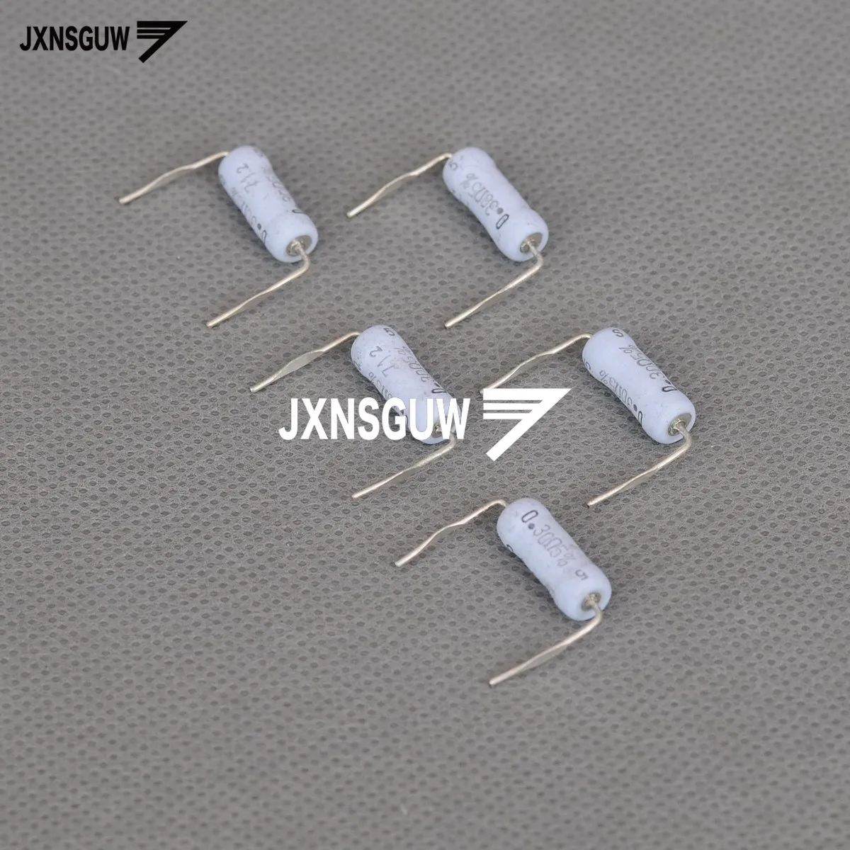 

10PCS NEW Matsushita 5% 3W0.3R 15x5mm Metal film resistor 3W 0.3R Fever resistance 0.3R 3W 0.3ohm 0.3Ω