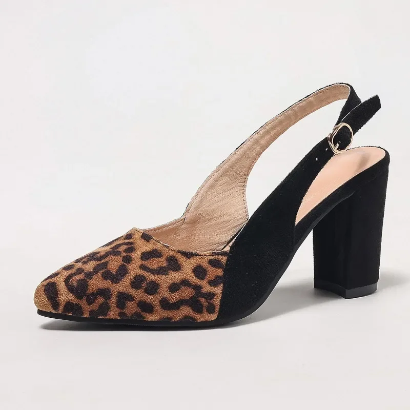 Sandálias femininas de fundo plano estilingue 2024 leopardo apontou final mulher mules verão moda animal impressão sapatos de praia de salto baixo