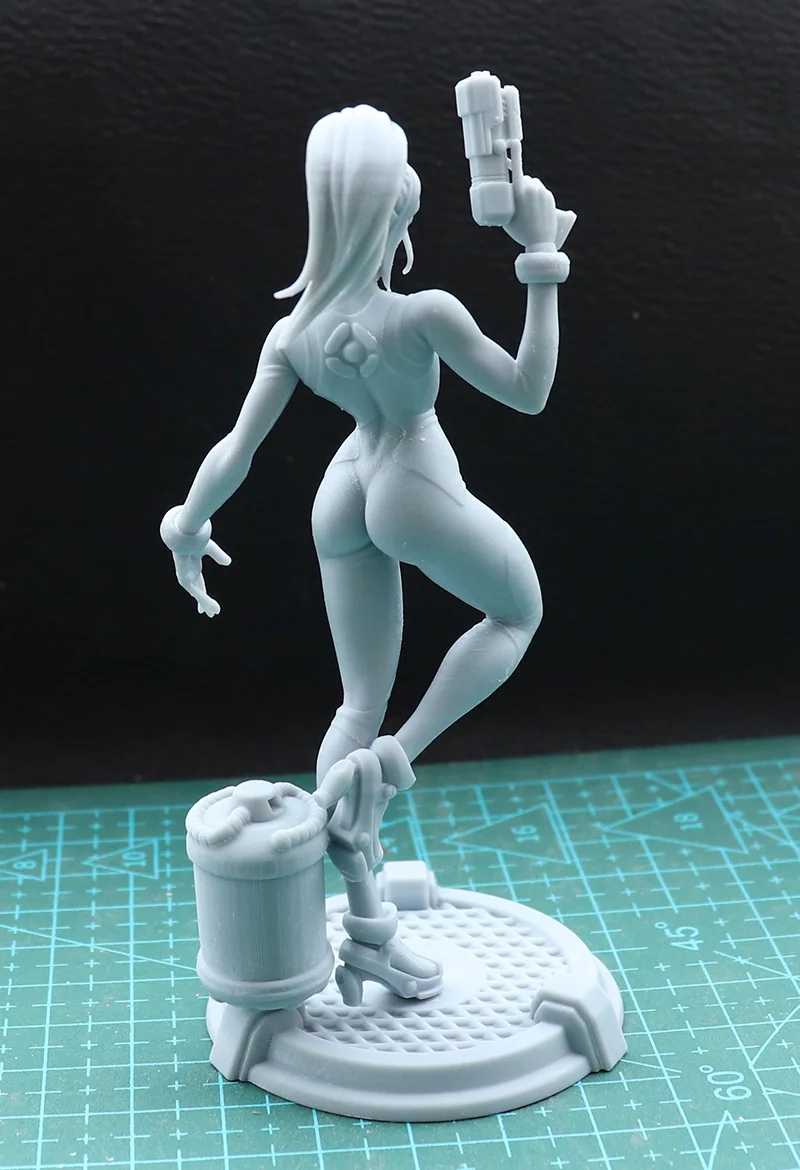 1/24 75mm 1/18 100mm Resin Model Kits The Future Girl Warrior Figure Unpainted No Color RW-206