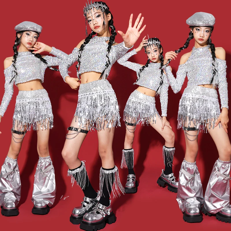

Kpop Dance Costume Girls Jazz Outfit Silver Dance Performance Clothes Corp Top Fringe Shorts Fashion Model Show Stage Wear 2944