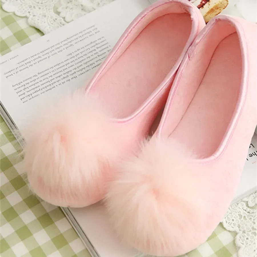 Hot Sale Women Indoor Wear Shoes Home Slippers Sweet Looking Two Colors Spring Autumn Wear Fashion Style Comfortable Wear