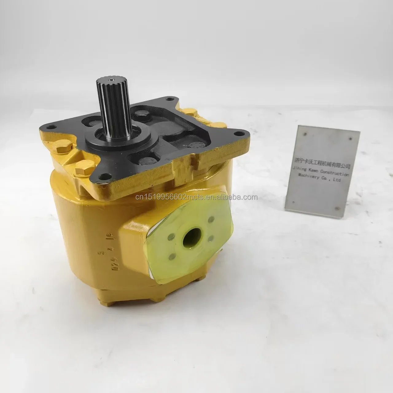 Shantui SD32 Bulldozer Hydraulic Large Gear Pump 07446-66103 Applicable Working Pump Building Material Making Machinery Parts