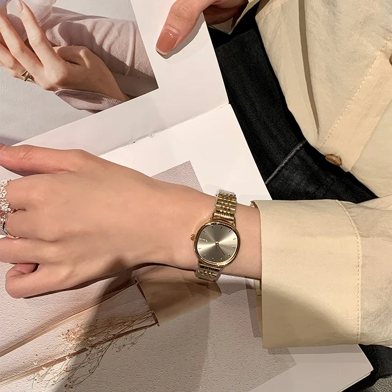 Elegant Women'S Watch, Oval-Shaped Steel Band Vintage Watch, High-Quality Trendy Women'S Watch, Unique Wristwatch.